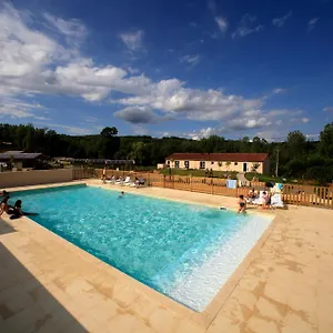 Holiday park Terres De France - Les Hameaux De Pomette, Marminiac